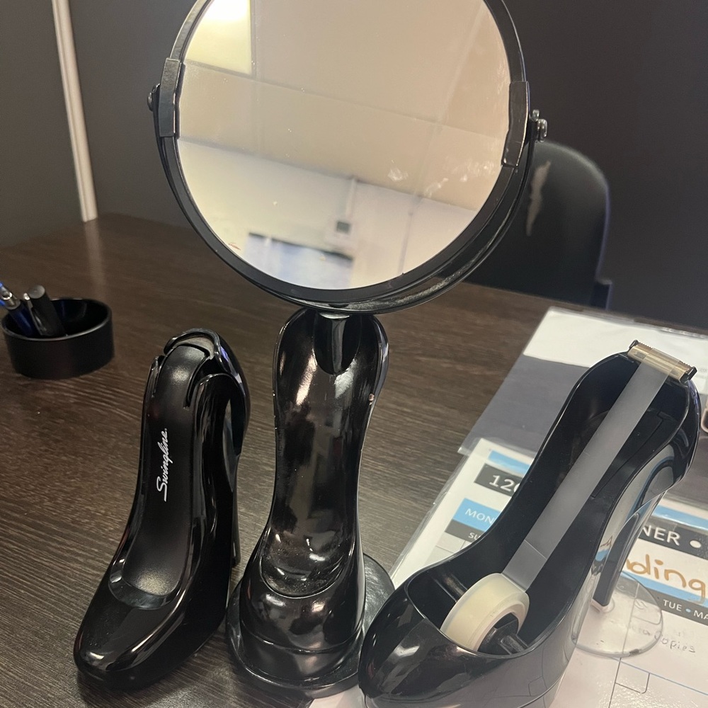 high heel desk decor supplies
